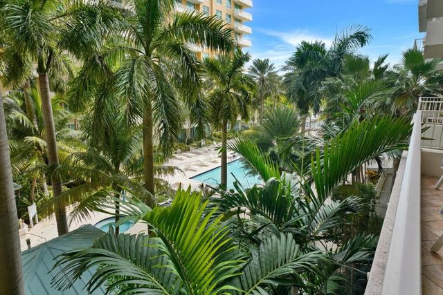 625 Casa Loma Boulevard 409, Boynton Beach, FL 33435