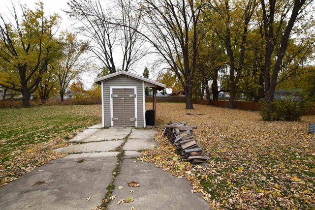 1746 LOST LANE, Green Bay, WI 54302