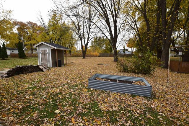 1746 LOST LANE, Green Bay, WI 54302