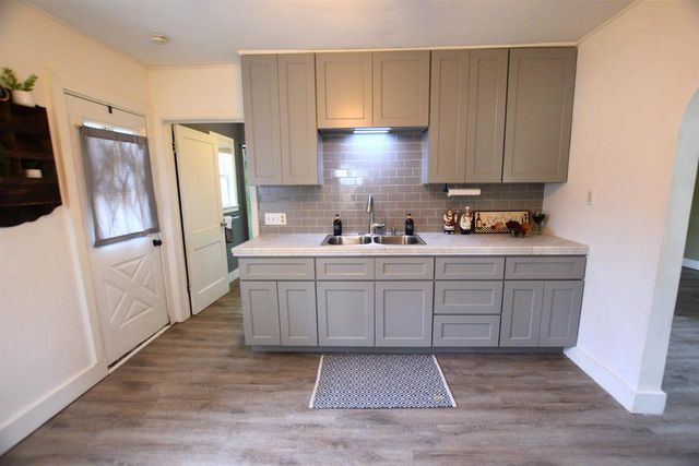 1746 LOST LANE, Green Bay, WI 54302