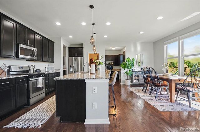 270 Gunnison Street, Lake Orion, MI 48360