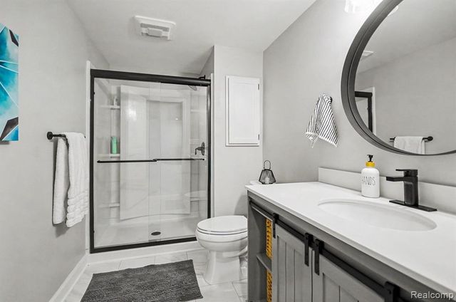 270 Gunnison Street, Lake Orion, MI 48360