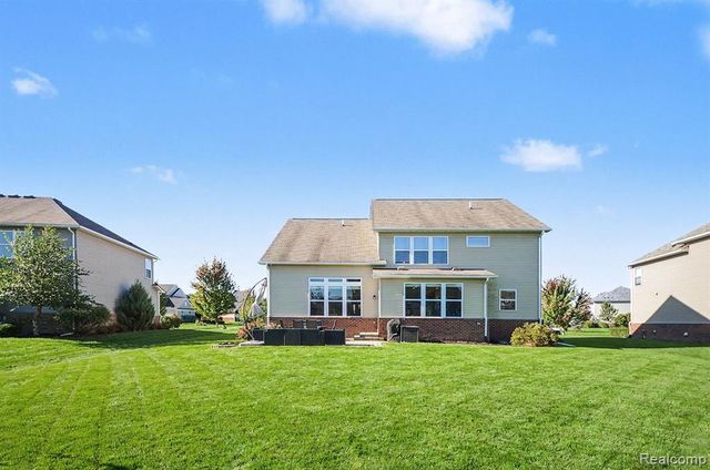 270 Gunnison Street, Lake Orion, MI 48360