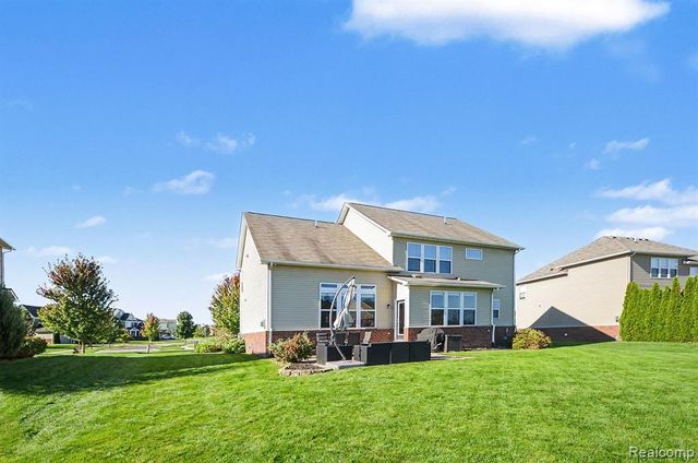 270 Gunnison Street, Lake Orion, MI 48360