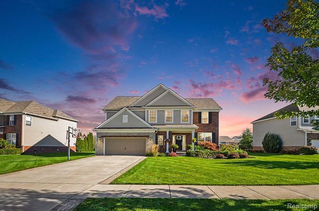 270 Gunnison Street, Lake Orion, MI 48360