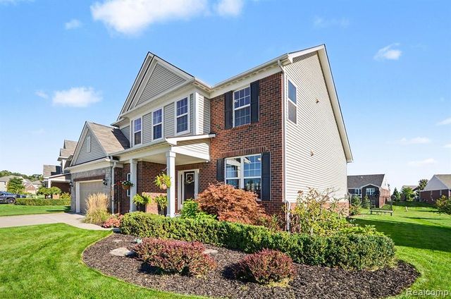 270 Gunnison Street, Lake Orion, MI 48360