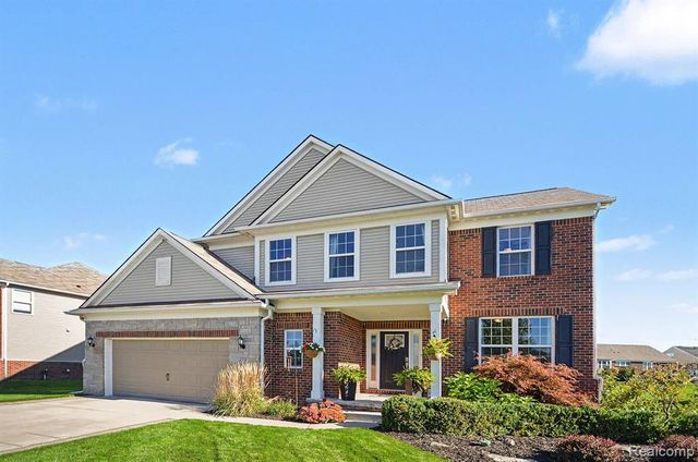 270 Gunnison Street, Lake Orion, MI 48360