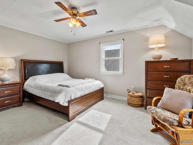 27601 Mclemore Drive, Harvest, AL 35749