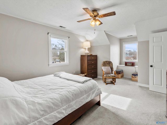 27601 Mclemore Drive, Harvest, AL 35749