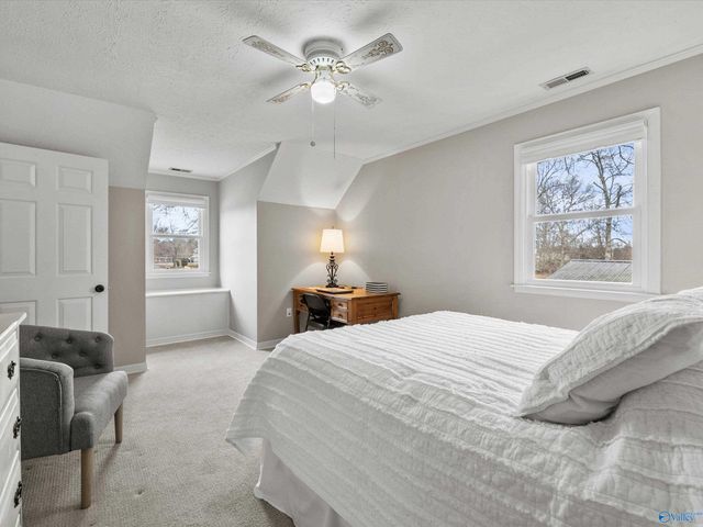 27601 Mclemore Drive, Harvest, AL 35749