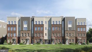 10401 WHITE GRANITE DR #12, Oakton, VA 22124