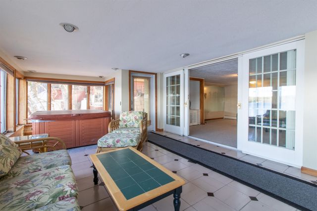 1925 Route 105, Derby, VT 05829