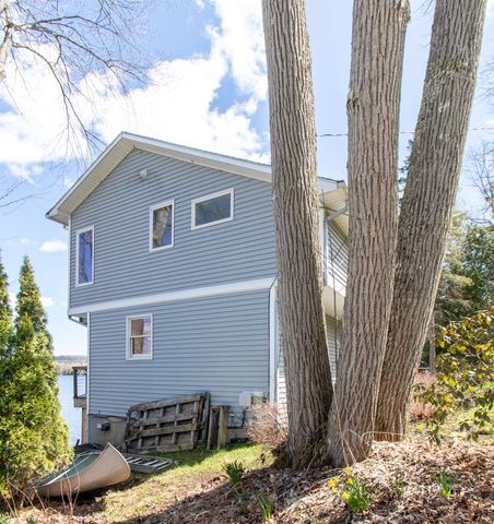1925 Route 105, Derby, VT 05829