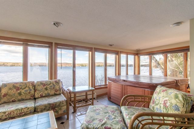 1925 Route 105, Derby, VT 05829