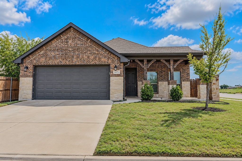 2577 Hadley Street, Weatherford, TX 76087 — exterior