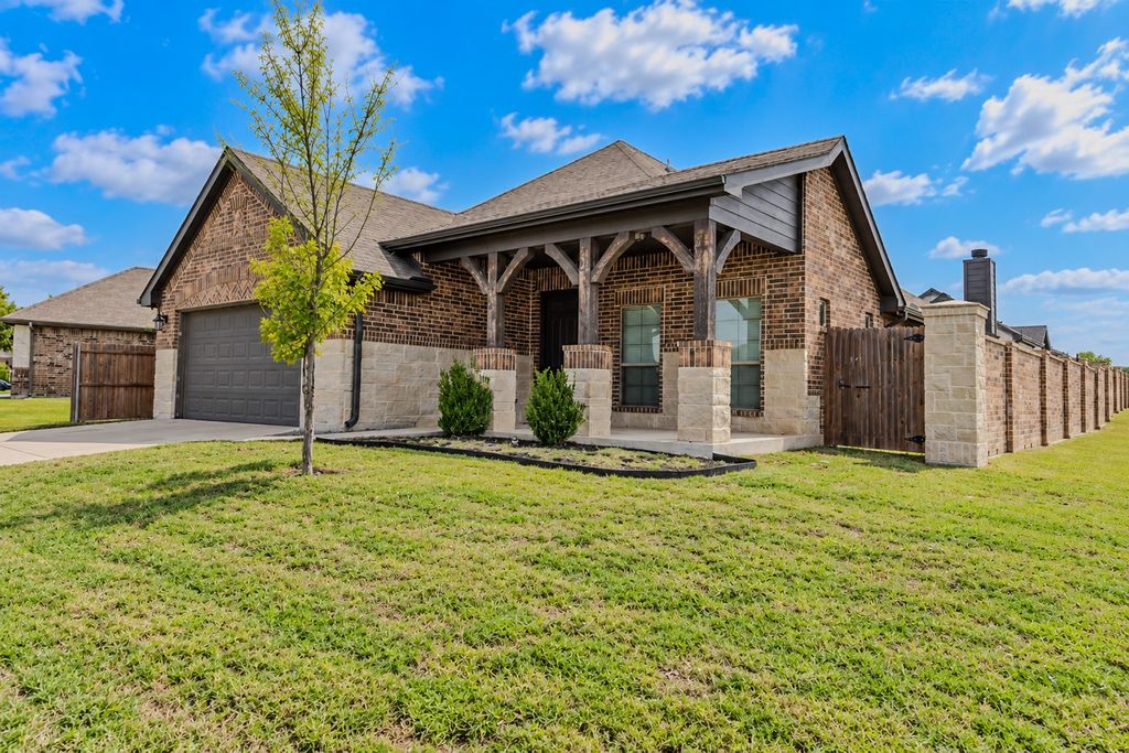 2577 Hadley Street, Weatherford, TX 76087 — photo 2