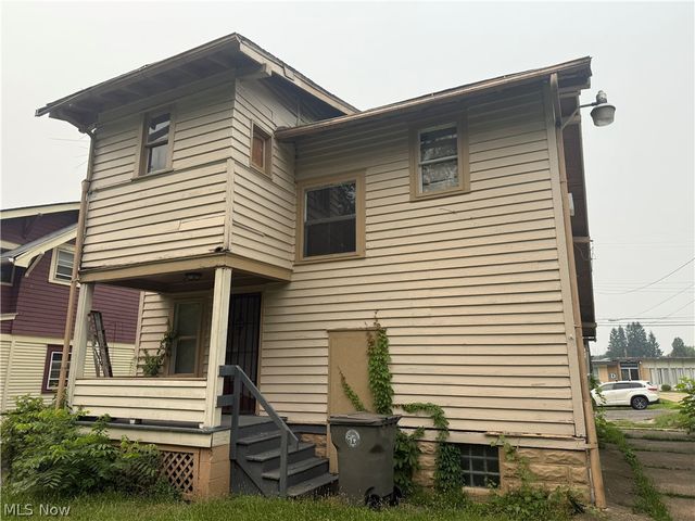 531 W Chalmers Avenue, Youngstown, OH 44511