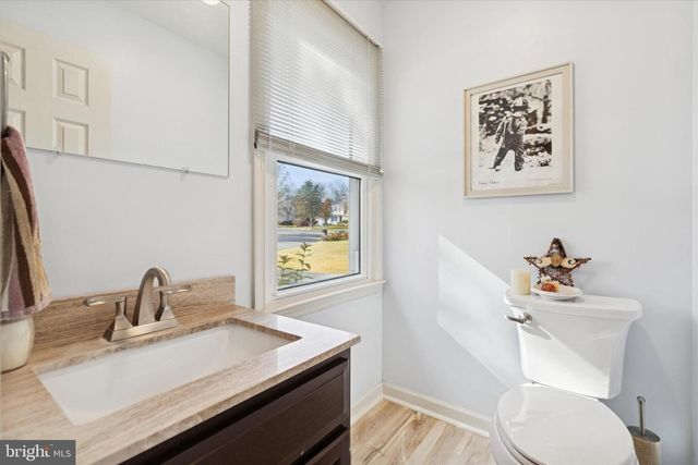 212 HAMPTON CIR, Gilbertsville, PA 19525