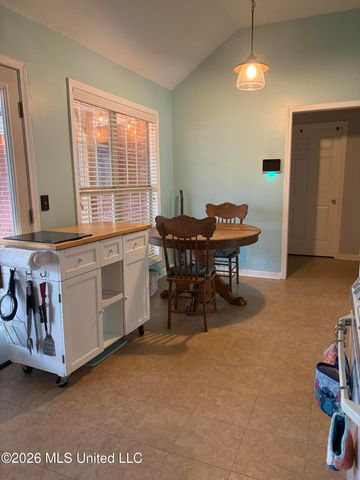 212 Cherrybark Lane, Brandon, MS 39047