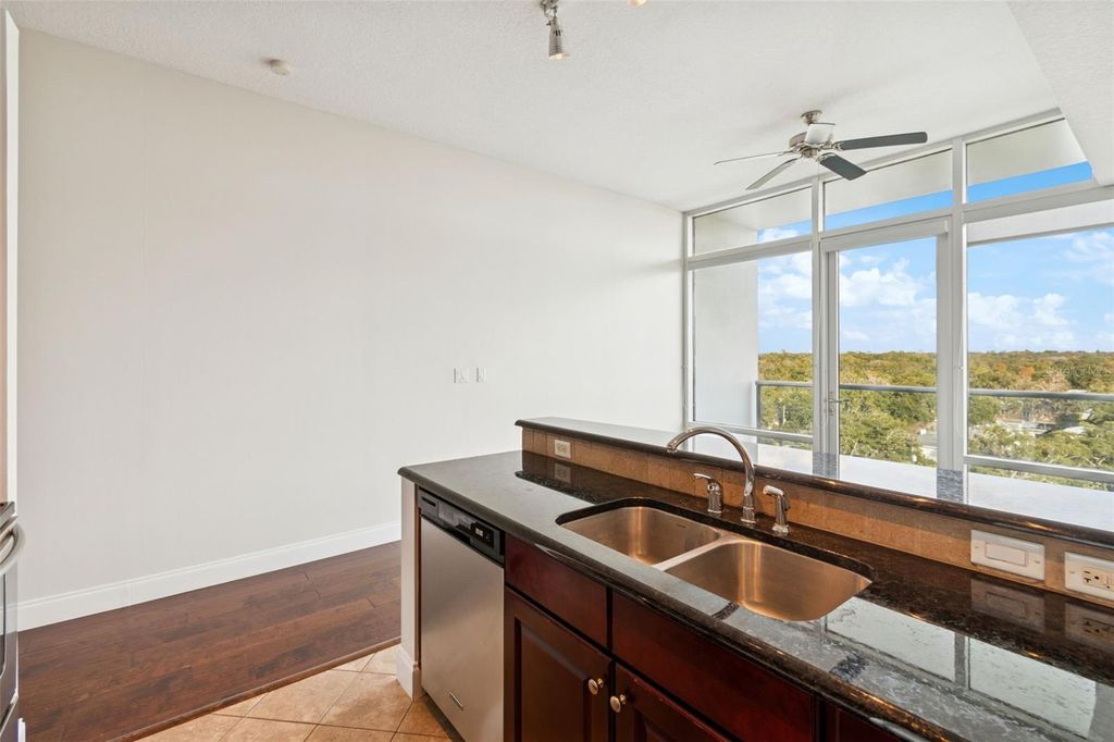 Image 17 of property listing at 101 S EOLA DRIVE 808, Orlando, FL 32801