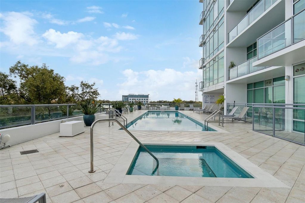 Image 27 of property listing at 101 S EOLA DRIVE 808, Orlando, FL 32801