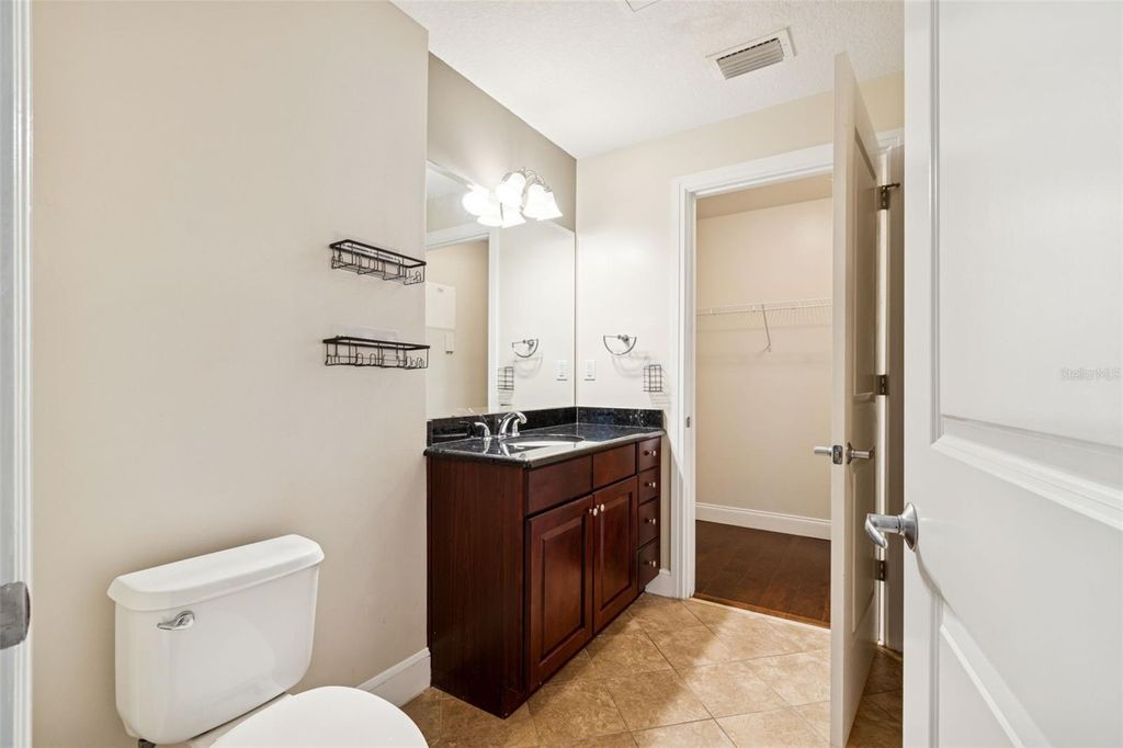 Image 8 of property listing at 101 S EOLA DRIVE 808, Orlando, FL 32801