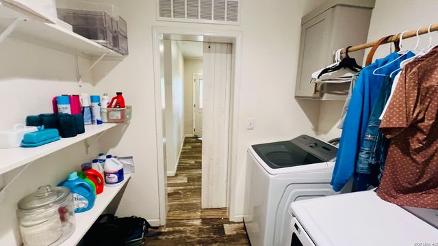 153 MAY RD, Pleasanton, TX 78064