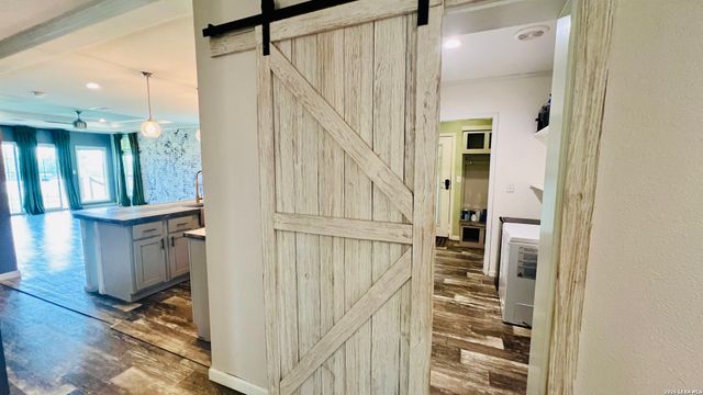 153 MAY RD, Pleasanton, TX 78064
