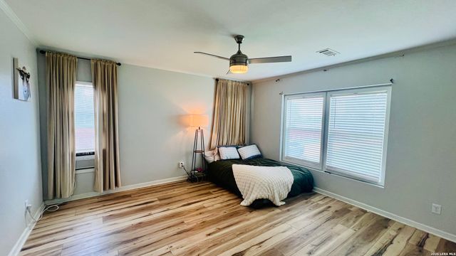 153 MAY RD, Pleasanton, TX 78064