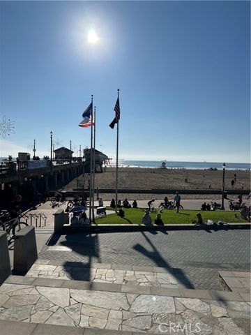 110 Alabama Street, Huntington Beach, CA 92648