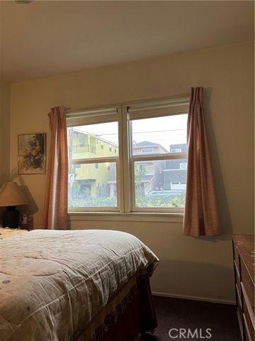 110 Alabama Street, Huntington Beach, CA 92648