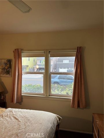 110 Alabama Street, Huntington Beach, CA 92648