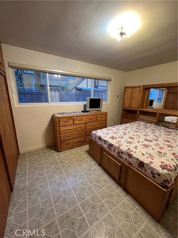 110 Alabama Street, Huntington Beach, CA 92648