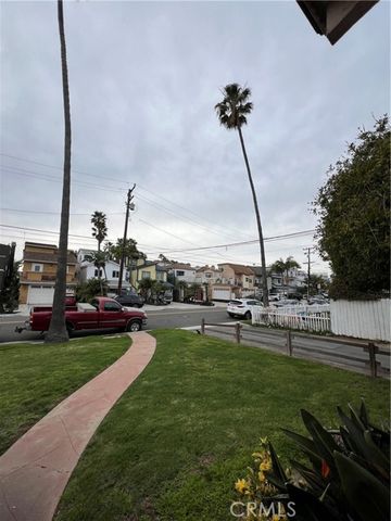 110 Alabama Street, Huntington Beach, CA 92648
