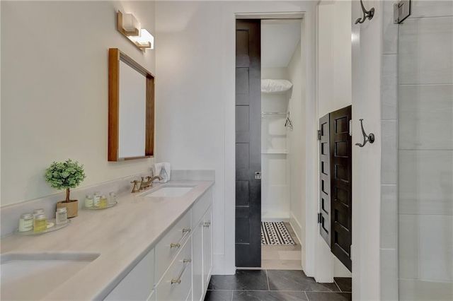 11189 Serenbe Lane, Chattahoochee Hills, GA 30268