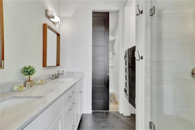 11189 Serenbe Lane, Chattahoochee Hills, GA 30268