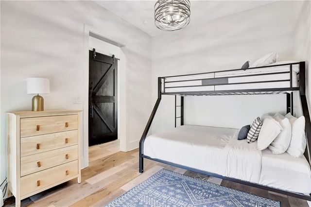 11189 Serenbe Lane, Chattahoochee Hills, GA 30268