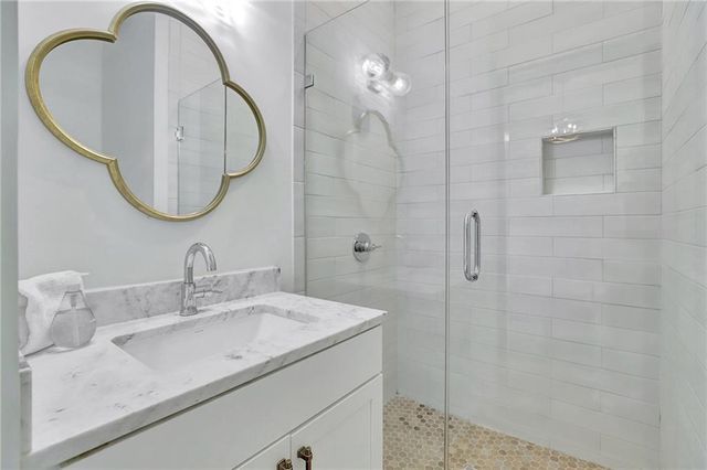 11189 Serenbe Lane, Chattahoochee Hills, GA 30268