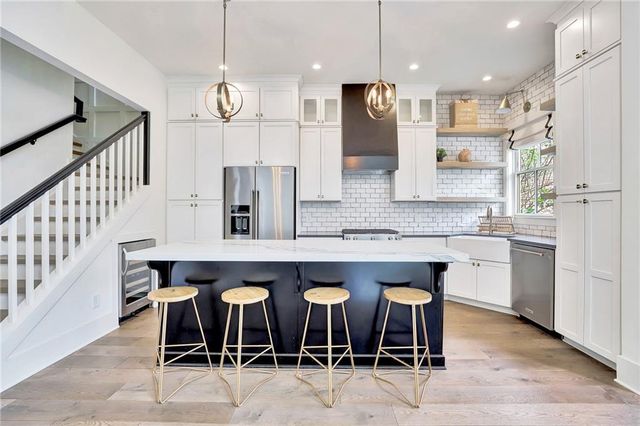 11189 Serenbe Lane, Chattahoochee Hills, GA 30268