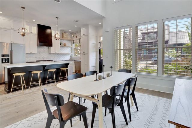 11189 Serenbe Lane, Chattahoochee Hills, GA 30268