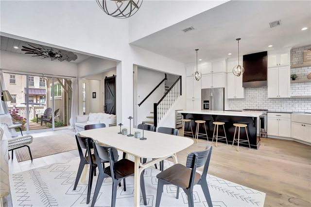 11189 Serenbe Lane, Chattahoochee Hills, GA 30268