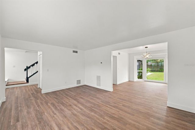 6107 OAK FERN COURT, Temple Terrace, FL 33617