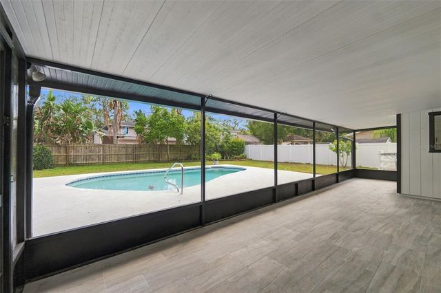 6107 OAK FERN COURT, Temple Terrace, FL 33617