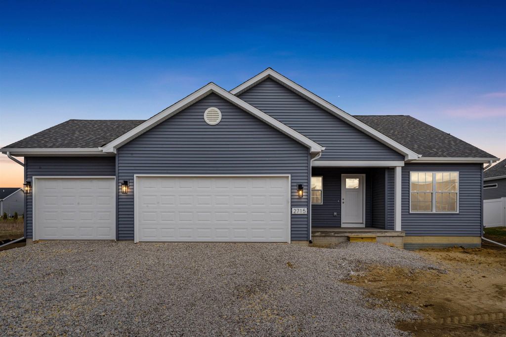 2715 Autumn Woods Drive, Cedar Falls, IA 50613