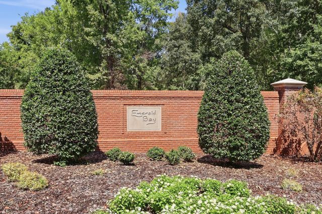 12750 Emerald Bay Drive, Soddy Daisy, TN 37379