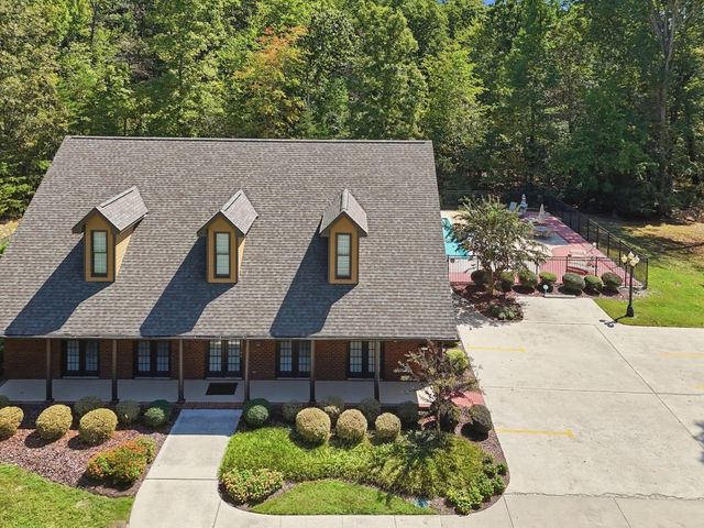 12750 Emerald Bay Drive, Soddy Daisy, TN 37379