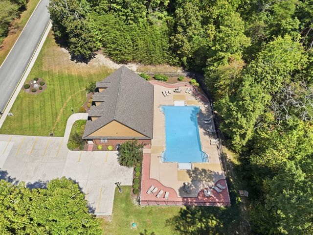 12750 Emerald Bay Drive, Soddy Daisy, TN 37379
