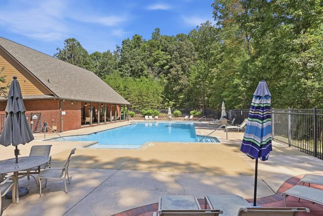 12750 Emerald Bay Drive, Soddy Daisy, TN 37379