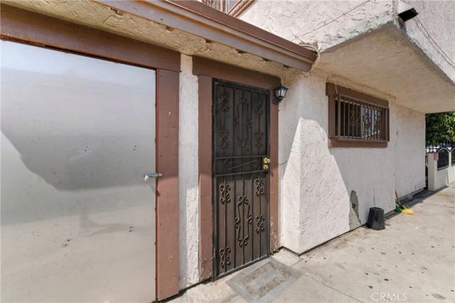 2526 Flower Street, Huntington Park, CA 90255