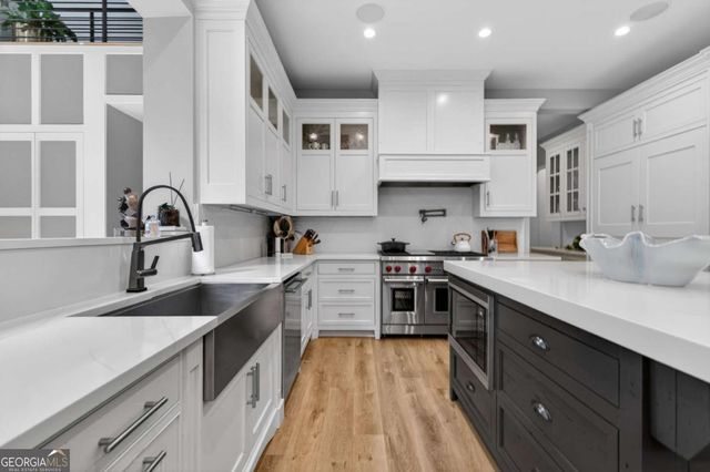 800 Lake Summit Drive, Atlanta, GA 30342
